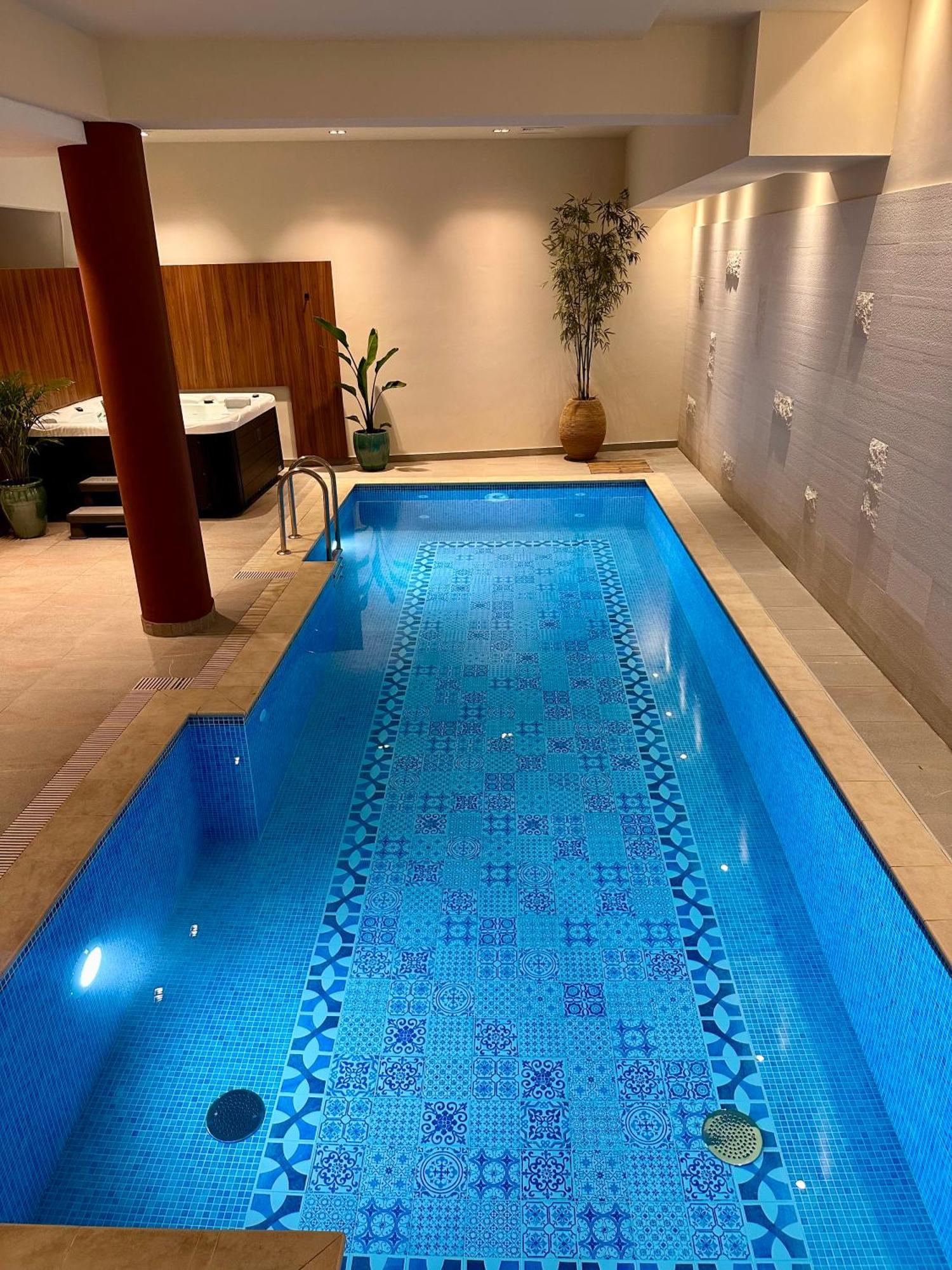 Апартаменты-студио For rent in new building Подстрана Экстерьер фото