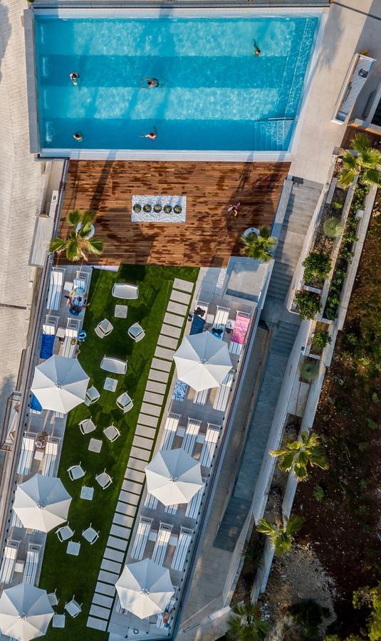 Апартаменты-студио For rent in new building Подстрана Экстерьер фото